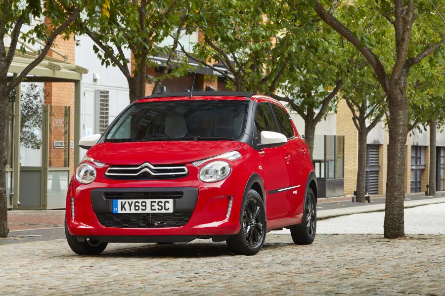  Citroen C1 Urban Ride 2018 года  (UK) (фото 6 из 13)